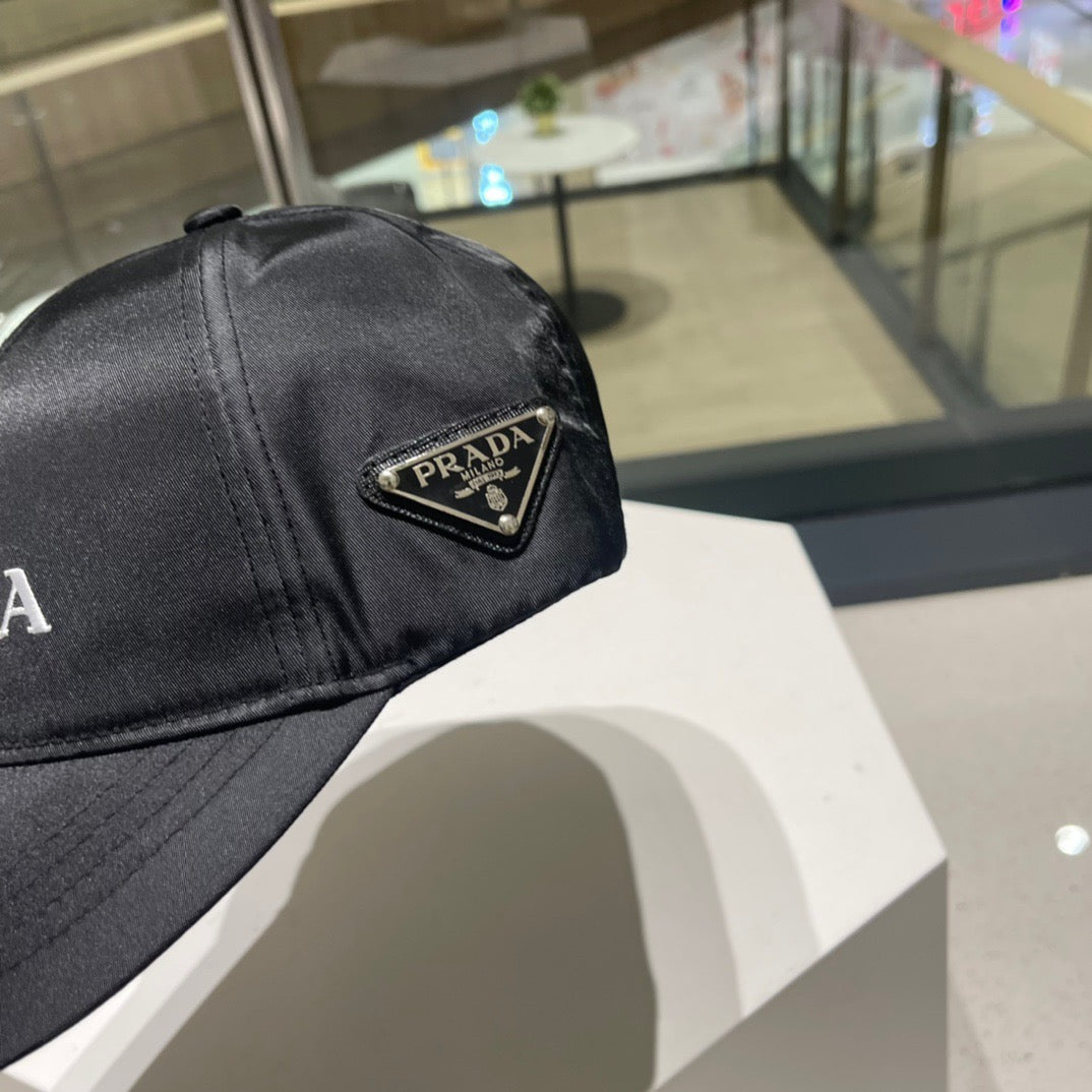 Black and White Caps - FashionHype.xyz