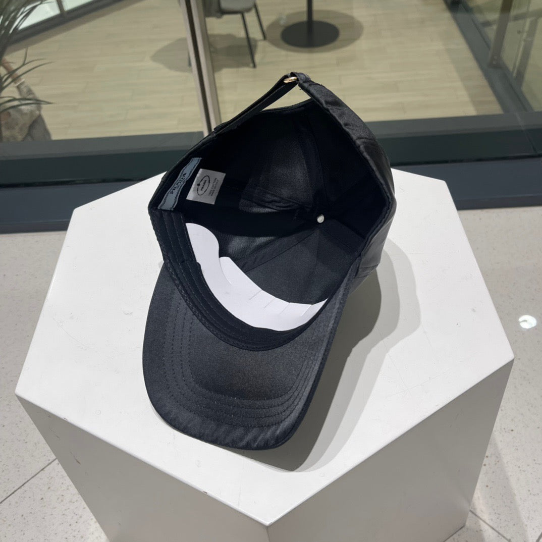 Black and White Caps - FashionHype.xyz