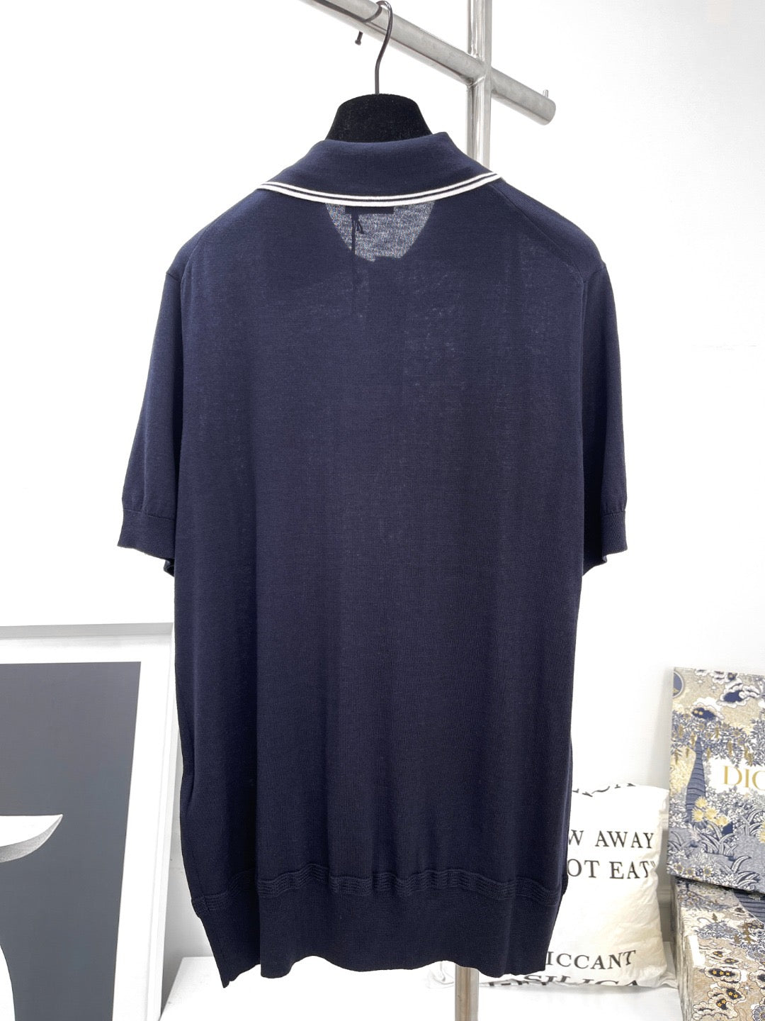 Schwarzes Polo