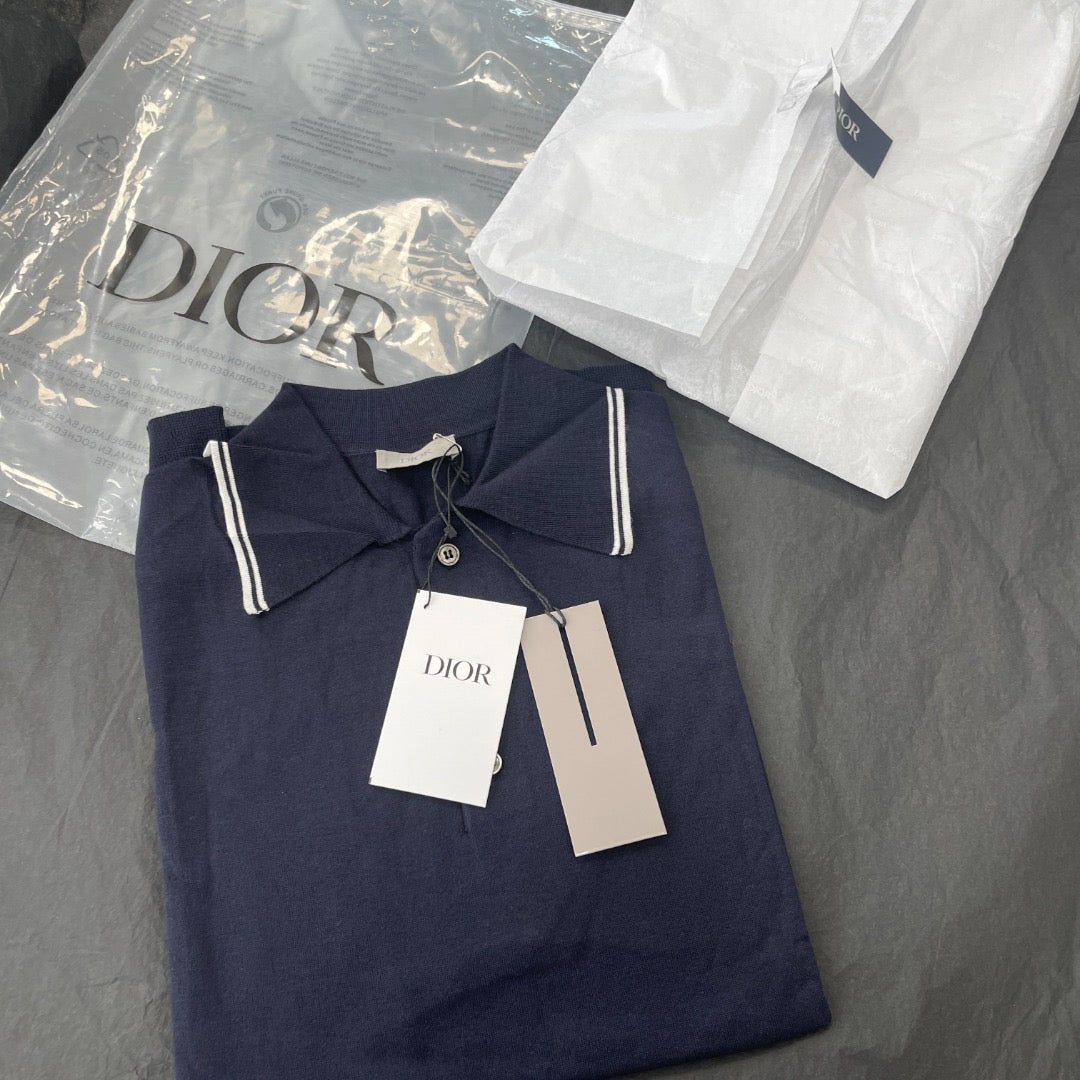 Schwarzes Polo