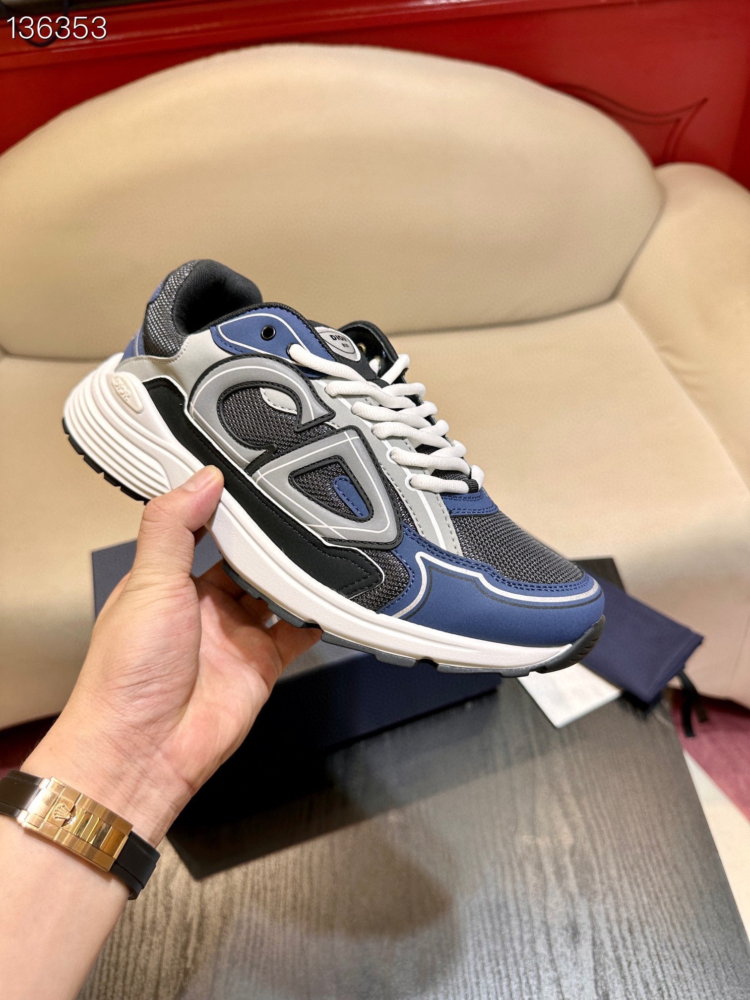 Mehrfarbige Schuhe