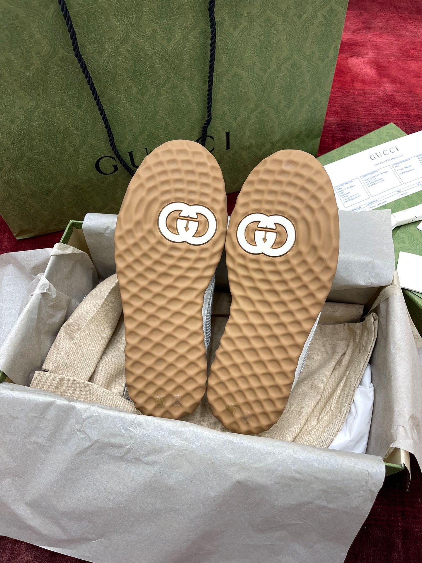 Weiße Schuhe