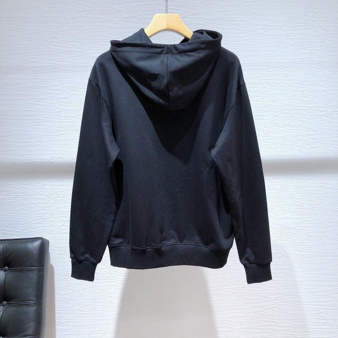 Sudaderas negras con capucha