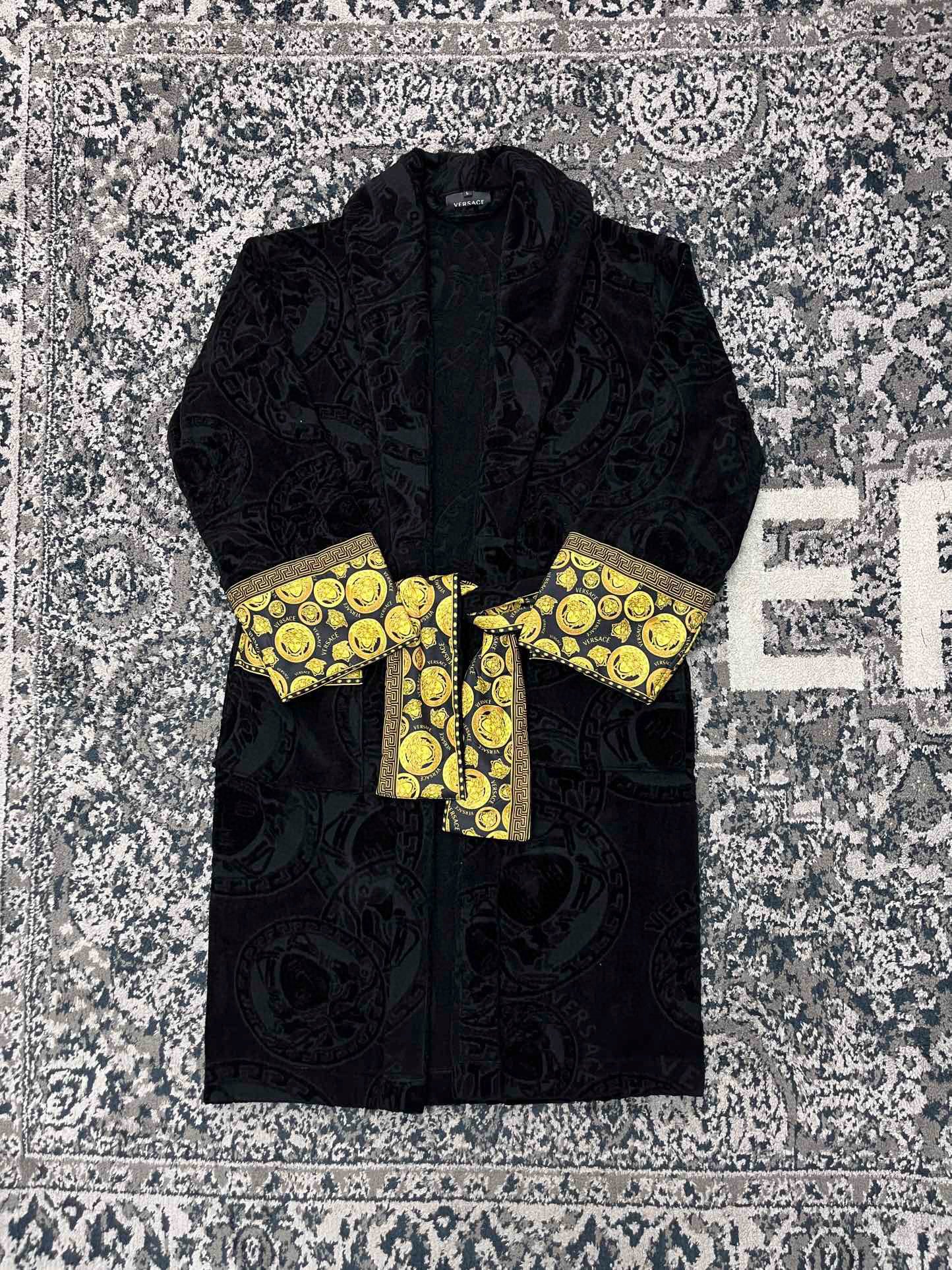 Black Bathrobe - FashionHype.xyz