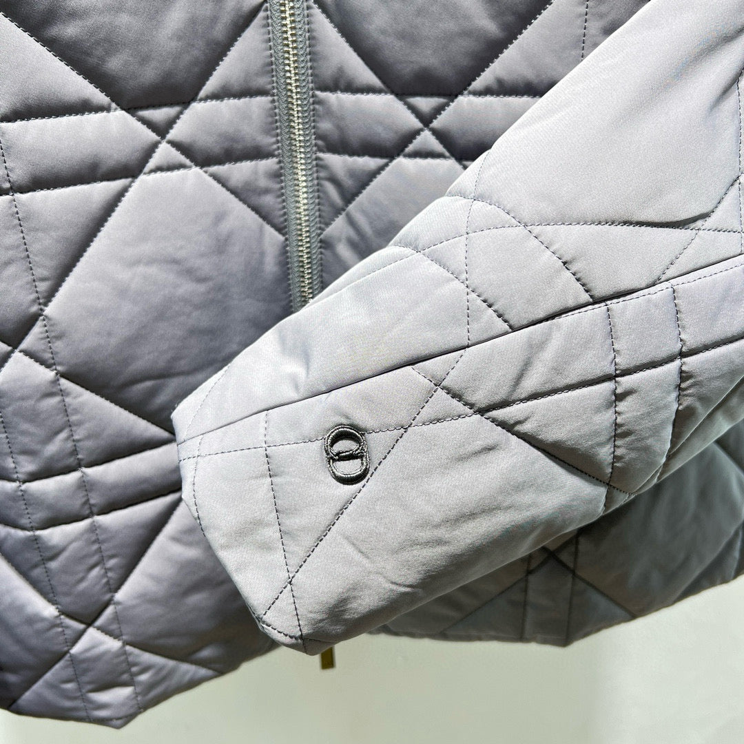 Silbergraue Jacke