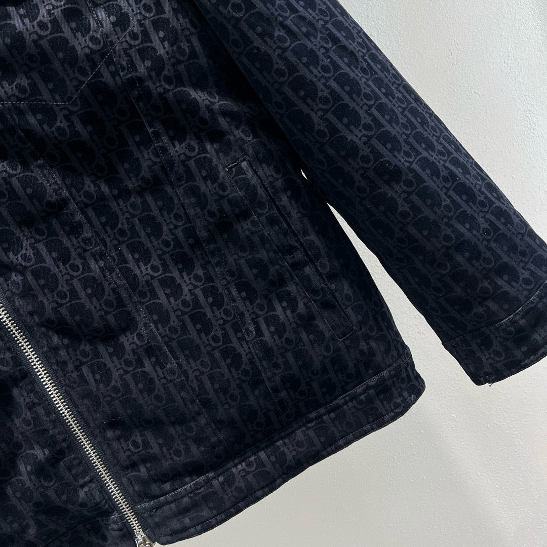 Dunkelblaue Jacke