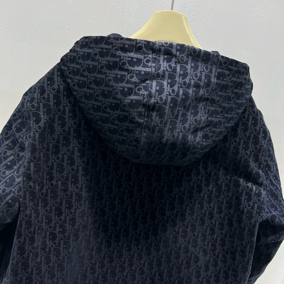 Dunkelblaue Jacke