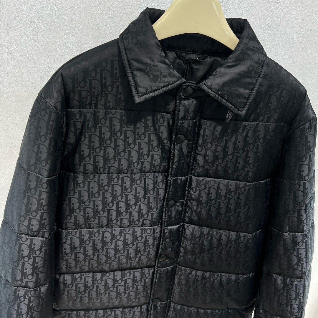 Schwarze Jacke