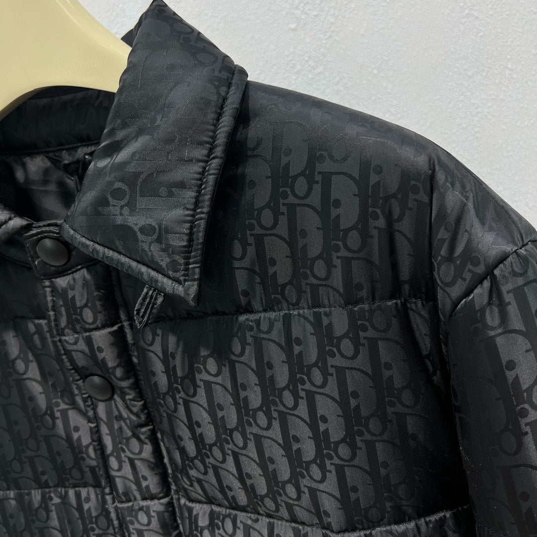 Schwarze Jacke