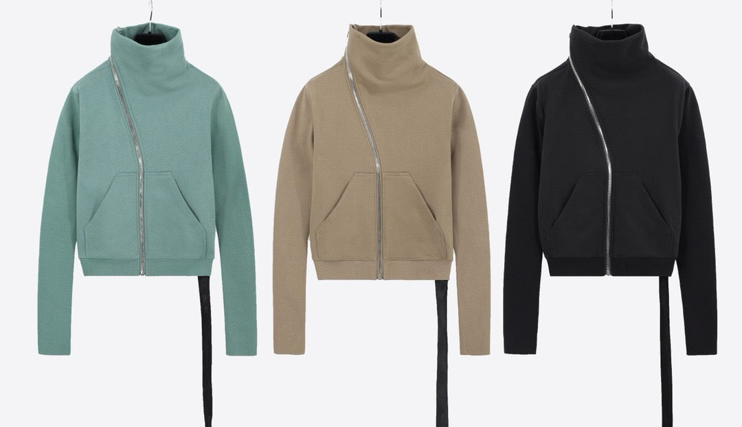 Schwarze, blaue und graue Jacke