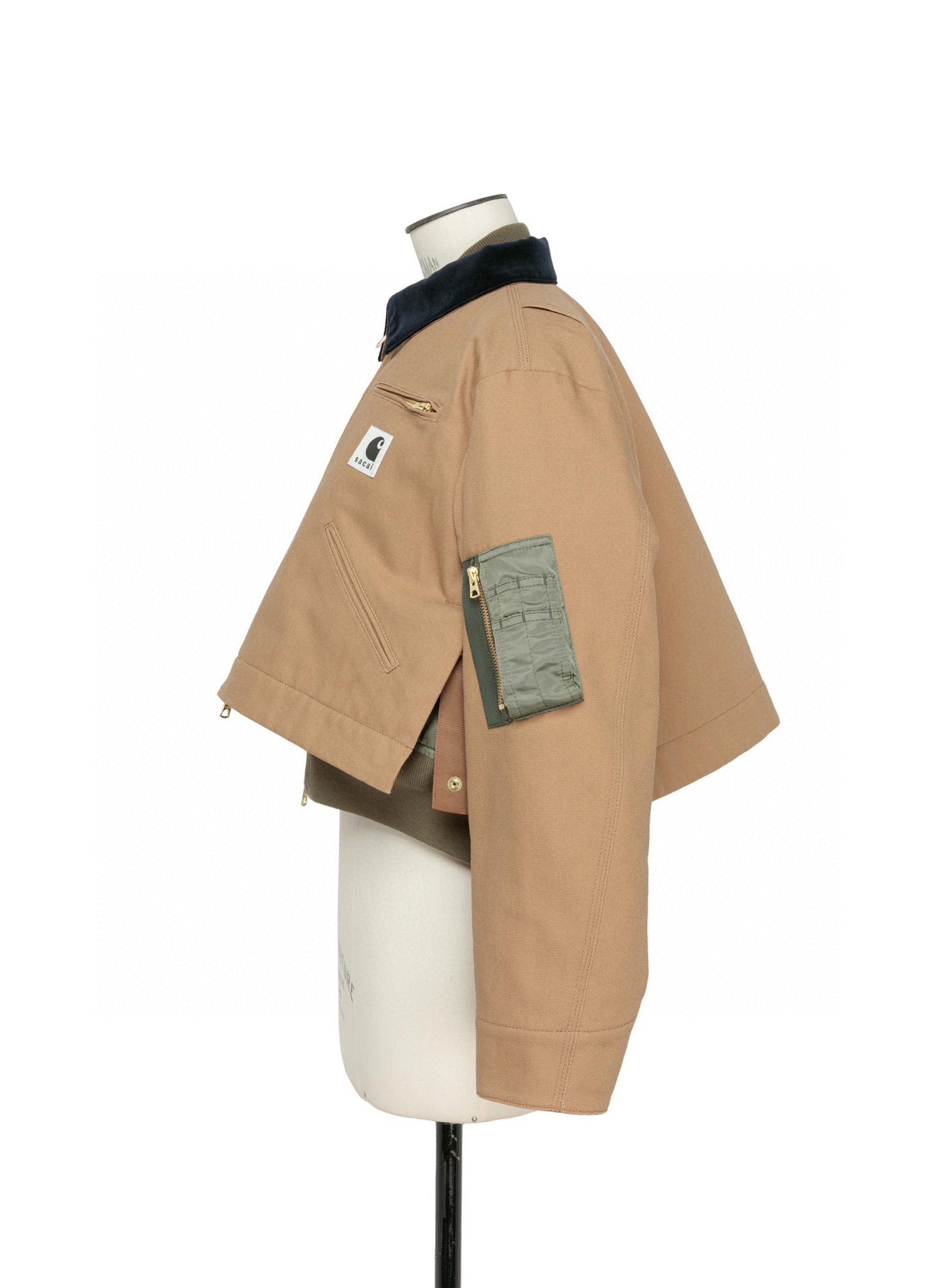 Jacke in Schwarz, Khaki und Hellblau