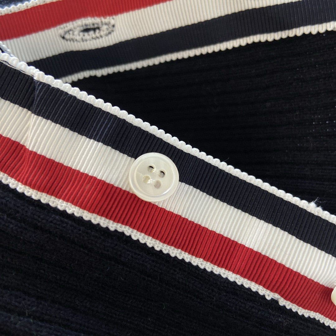 Weißblaues Trikot