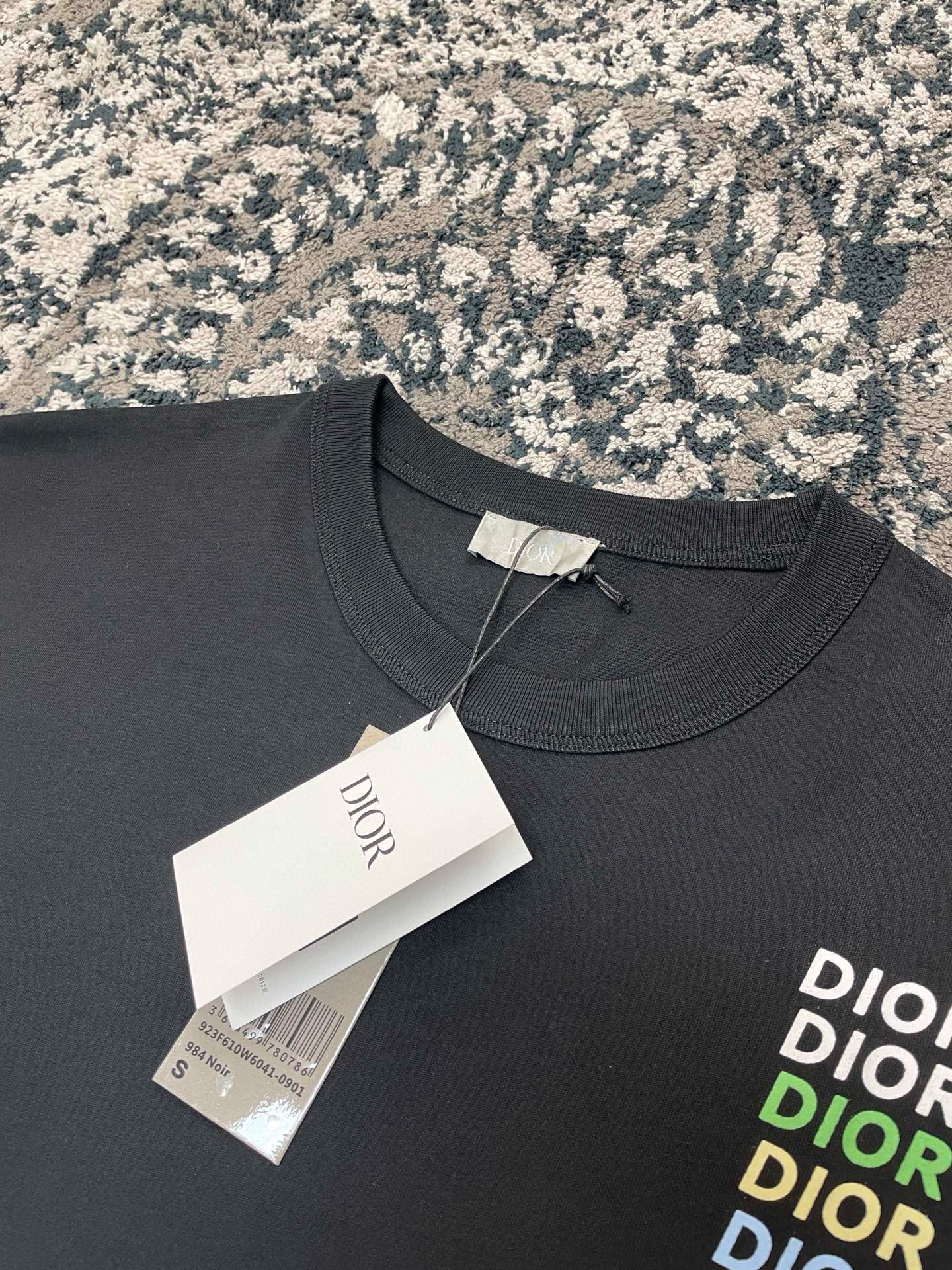 Weißes T-Shirt - Größe XL