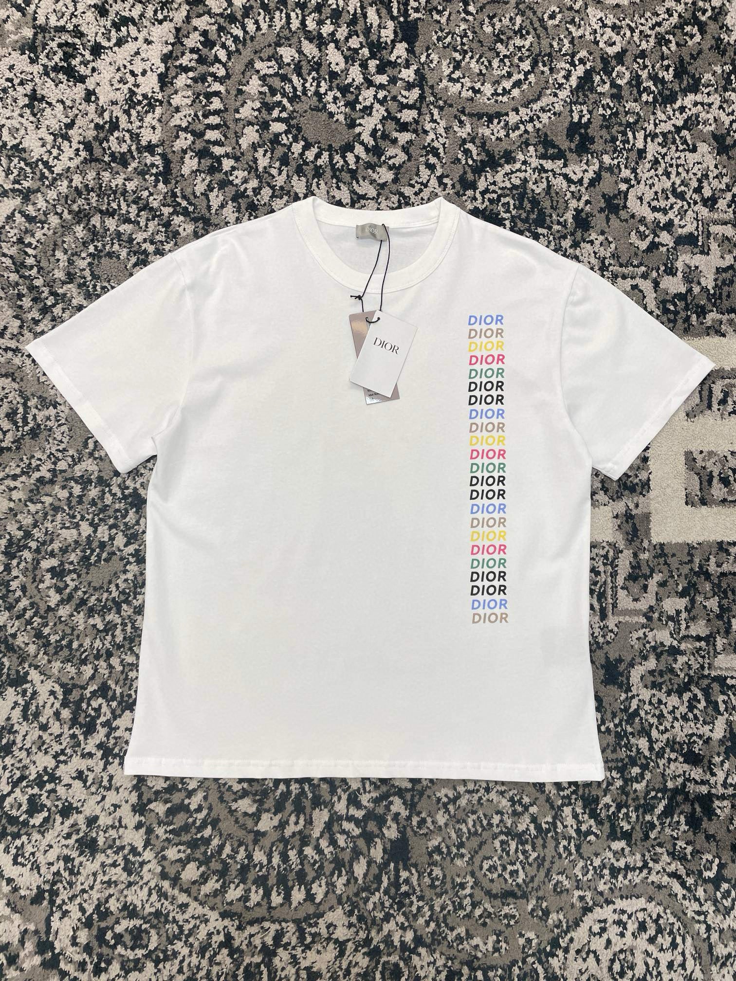 Weißes T-Shirt - Größe XL