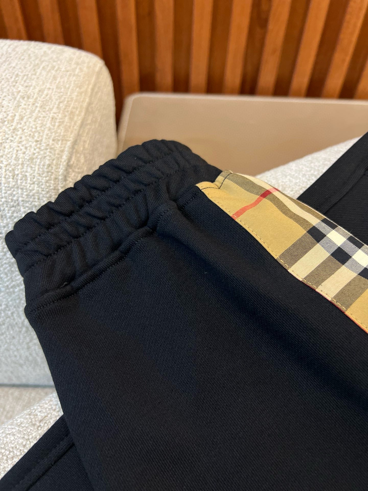 Schwarze Hose - Größe M