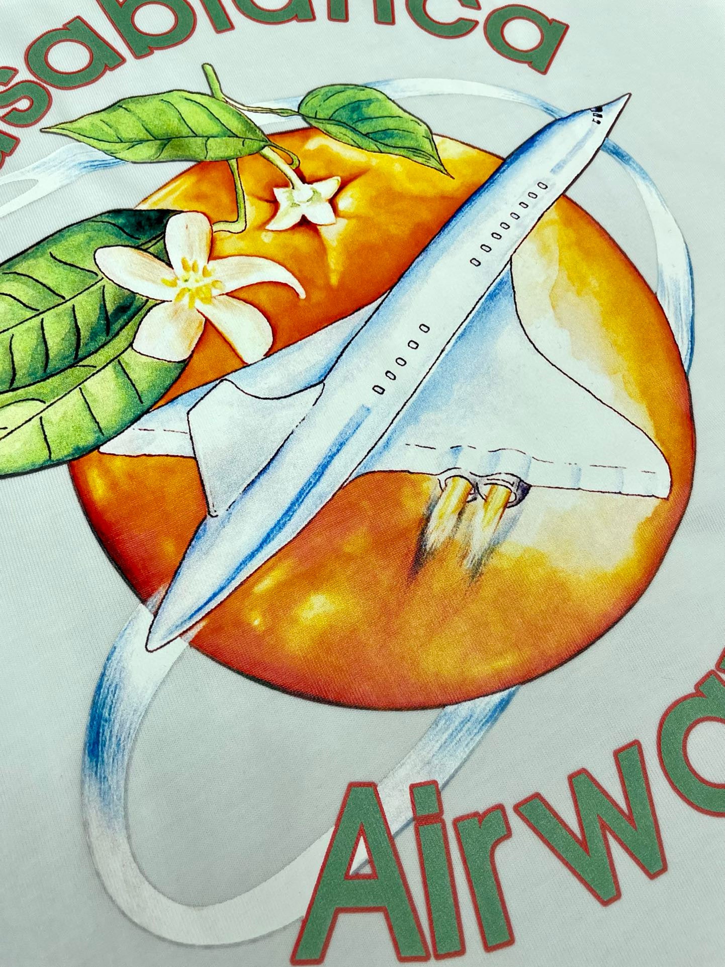 Schwarz-weißes T-Shirt