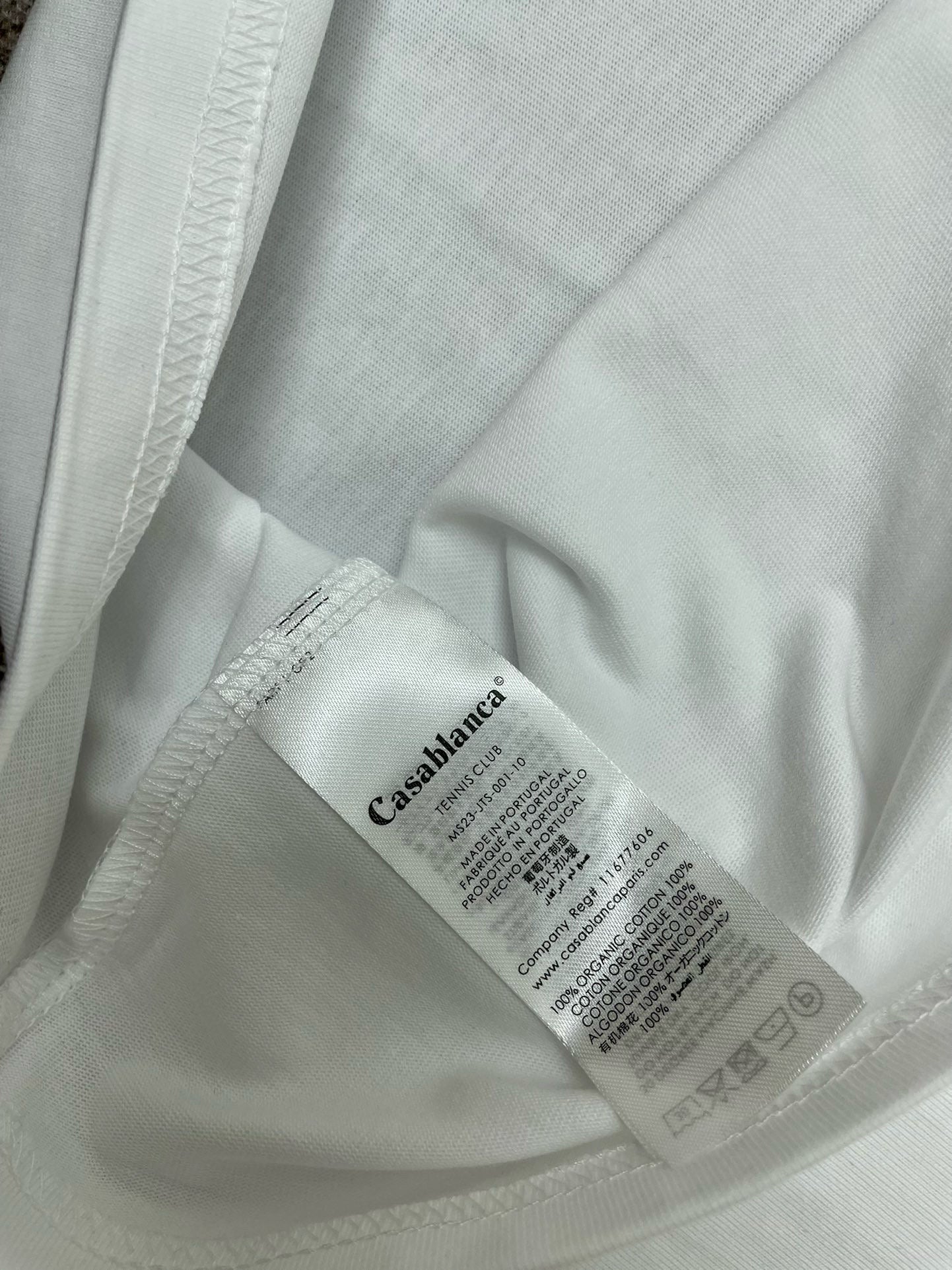White T-shirt - FashionHype.xyz