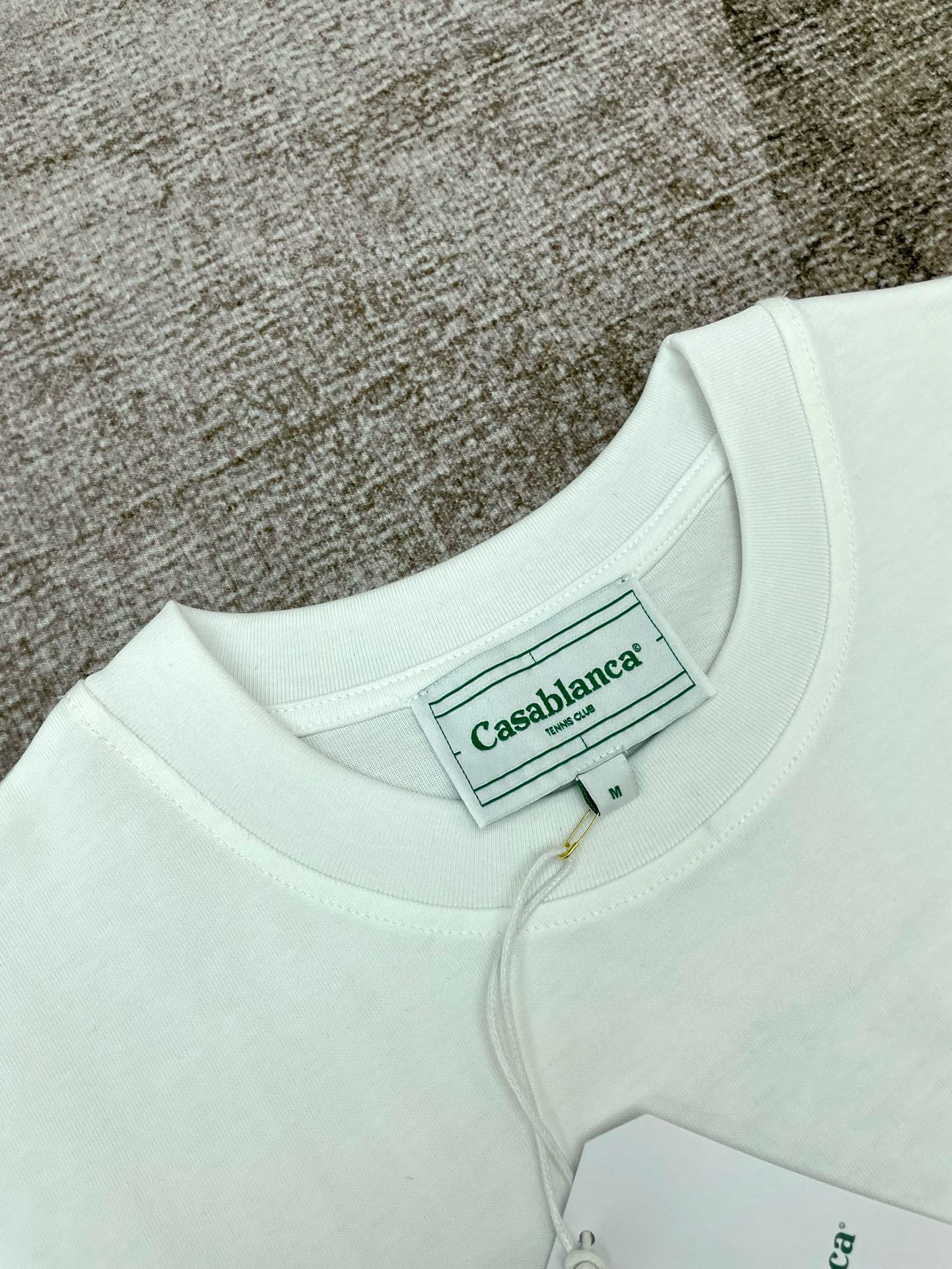weißes T-Shirt