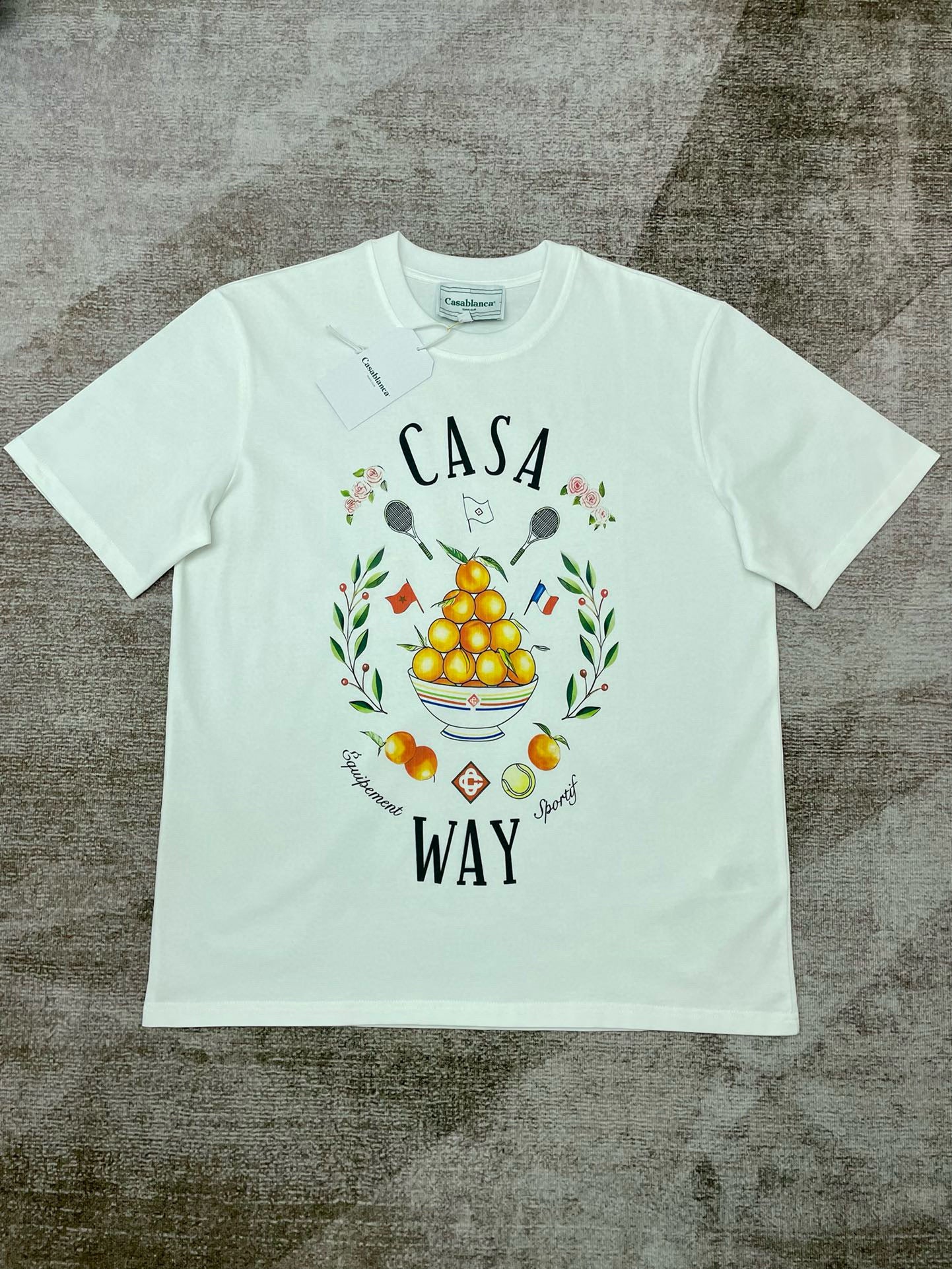 White T-shirt - FashionHype.xyz
