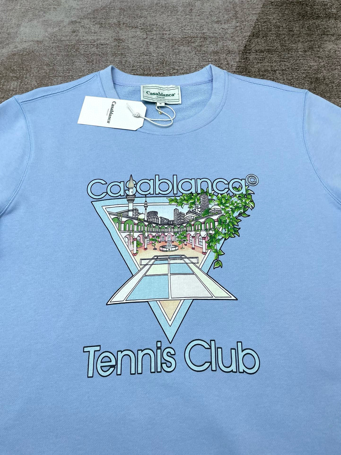 Himmelblaues Sweatshirt