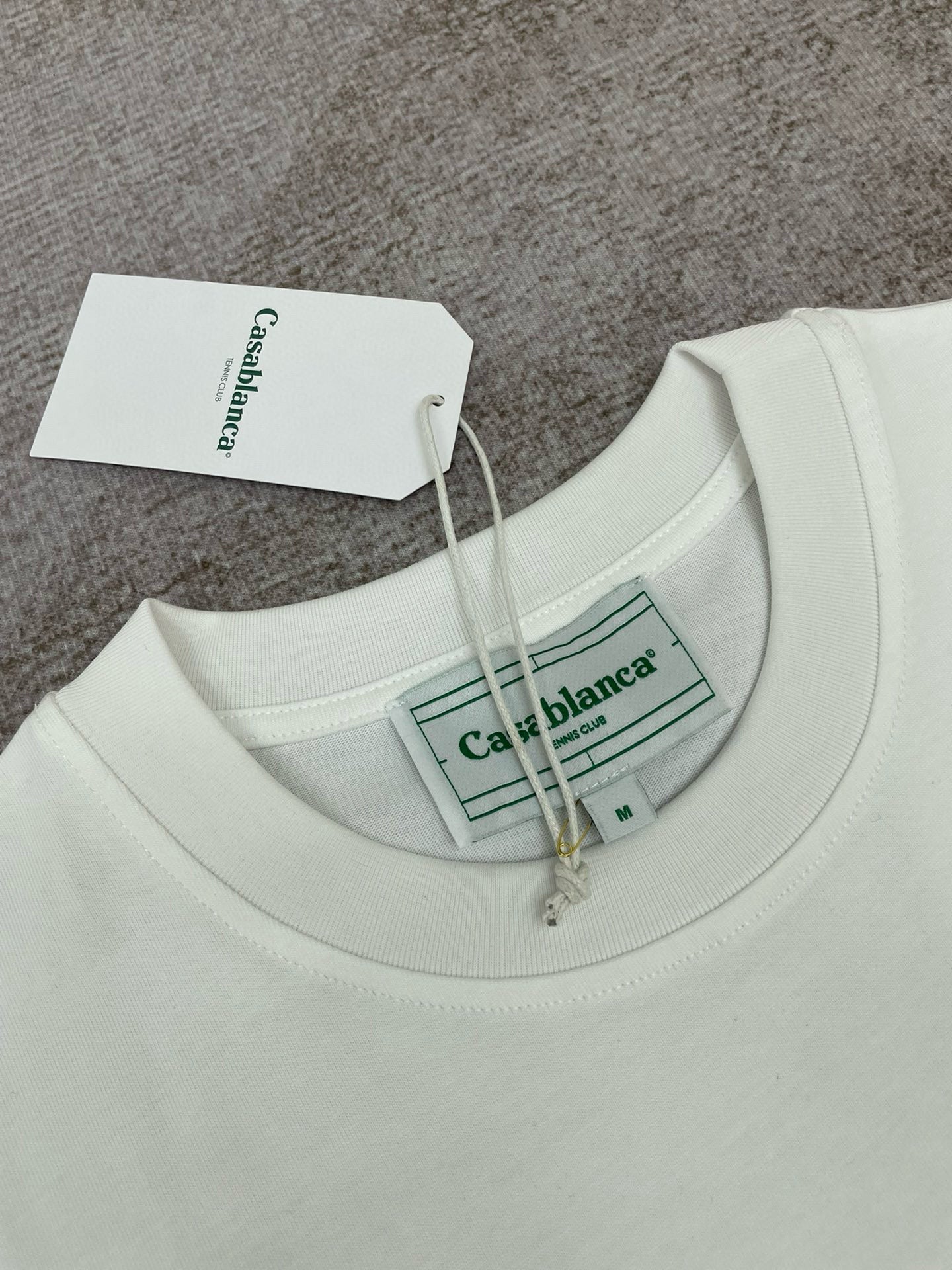 weißes T-Shirt