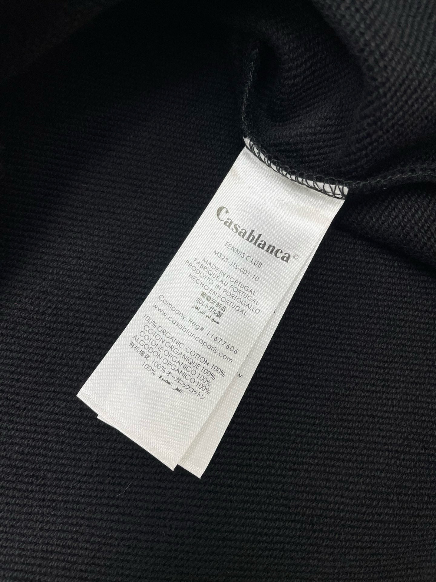 Schwarzes und hellrosa Sweatshirt