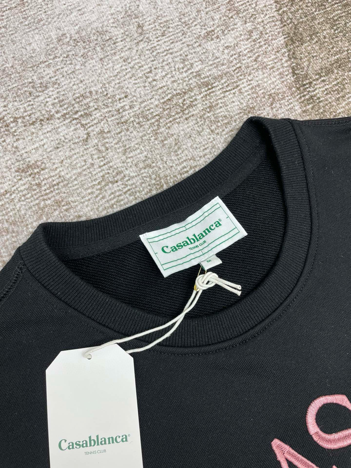 Schwarzes Sweatshirt