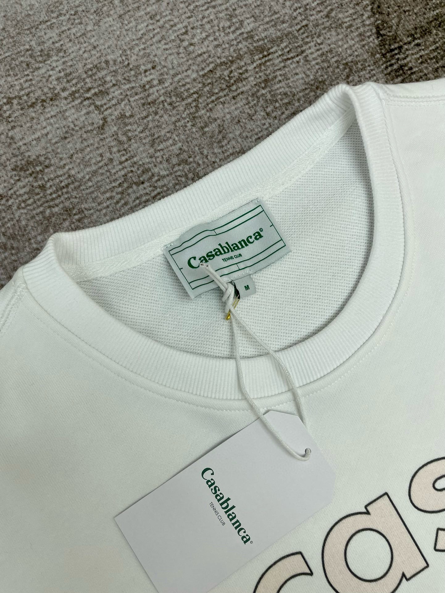Weißes Sweatshirt