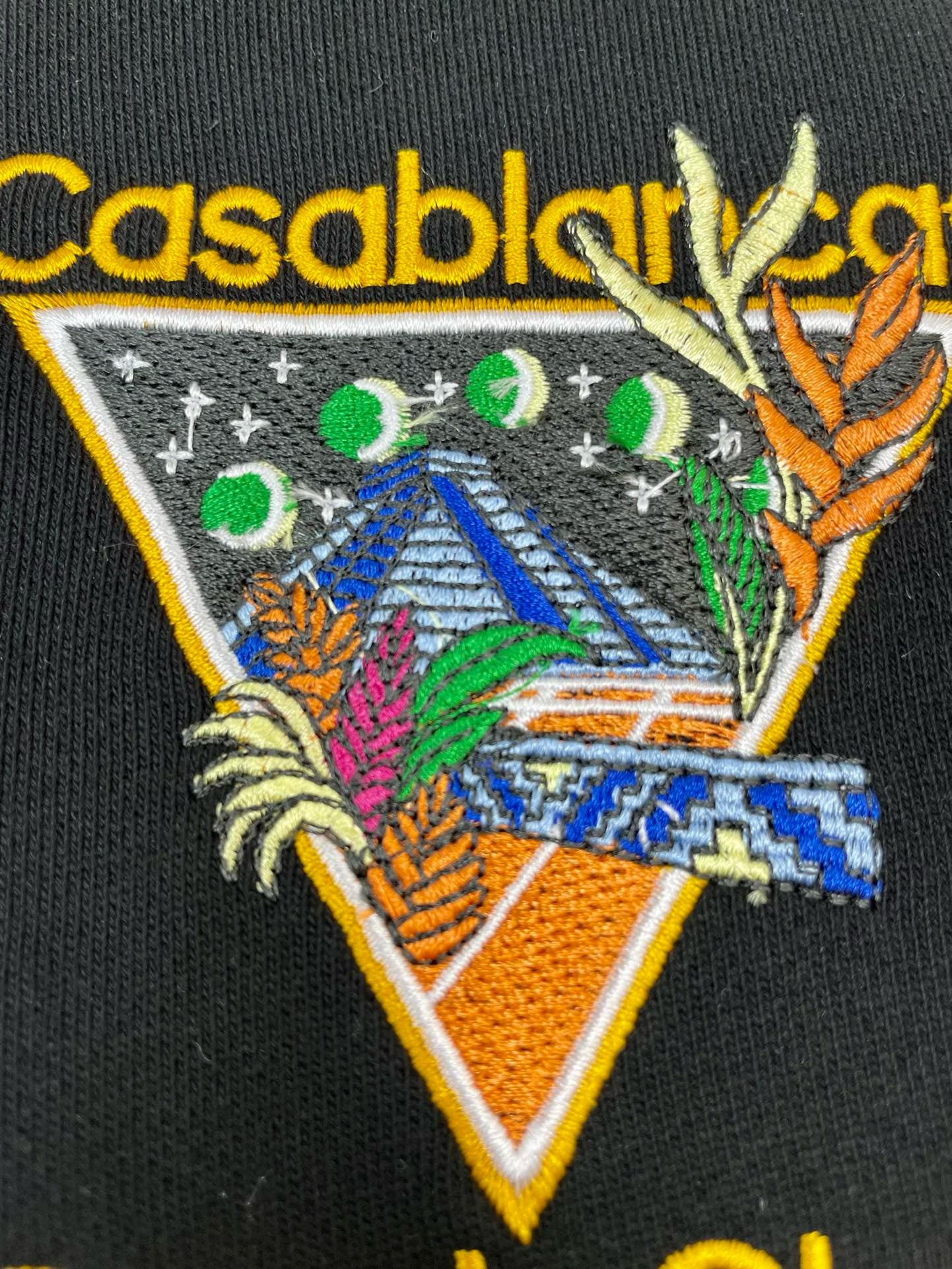 هوديي أبيض وأسود