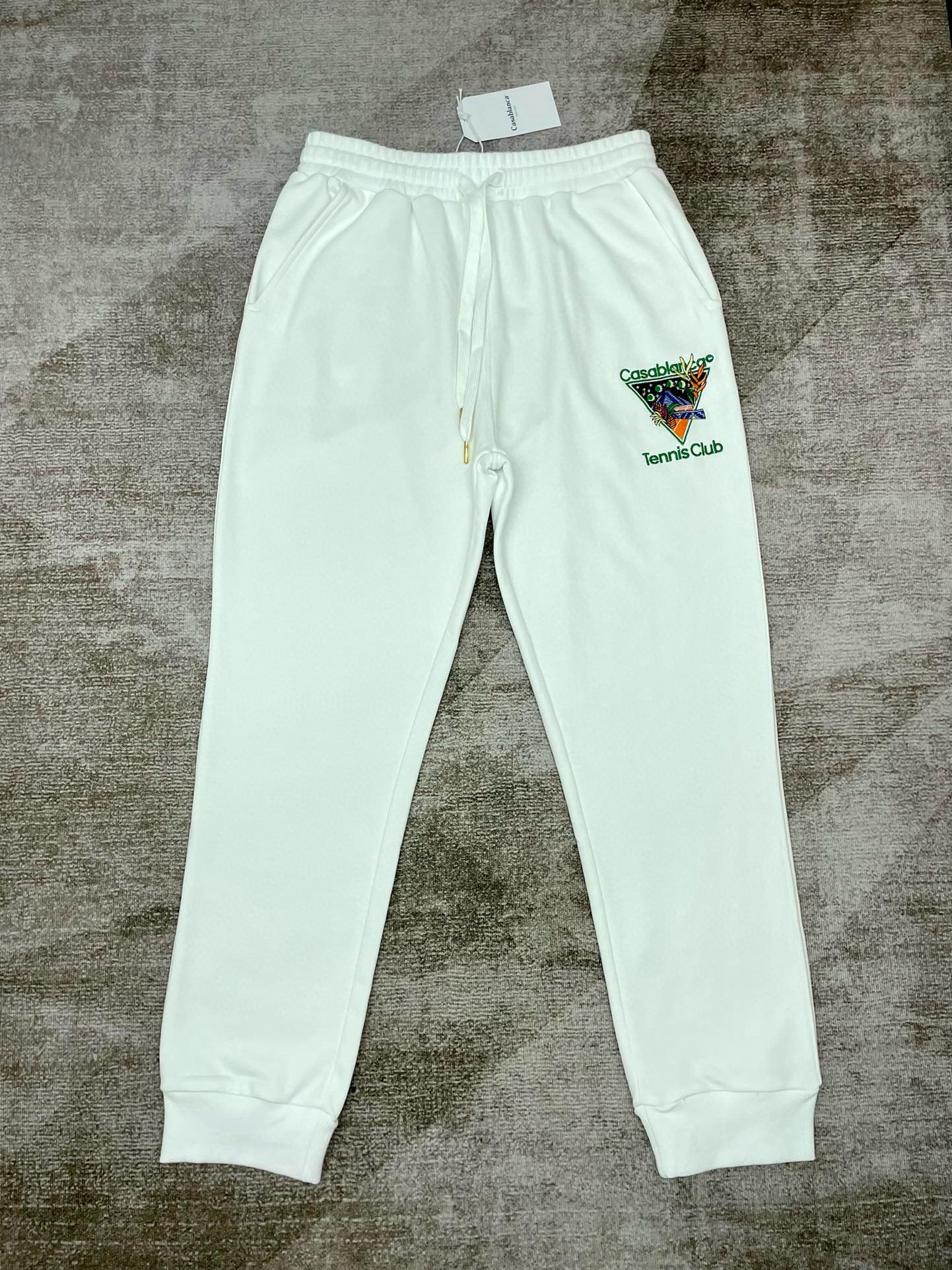 Schwarze und weiße Hose