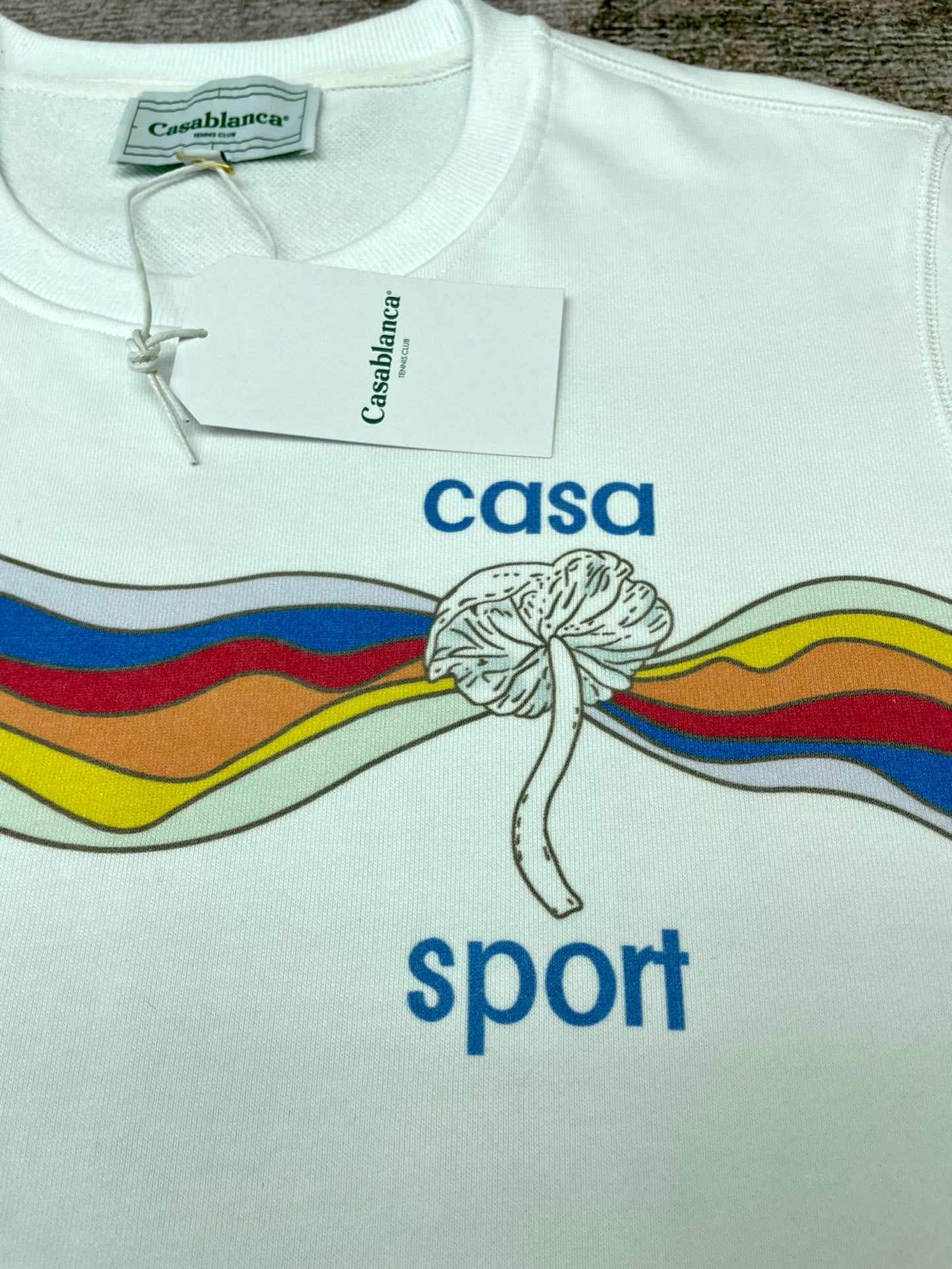 Weißes Sweatshirt