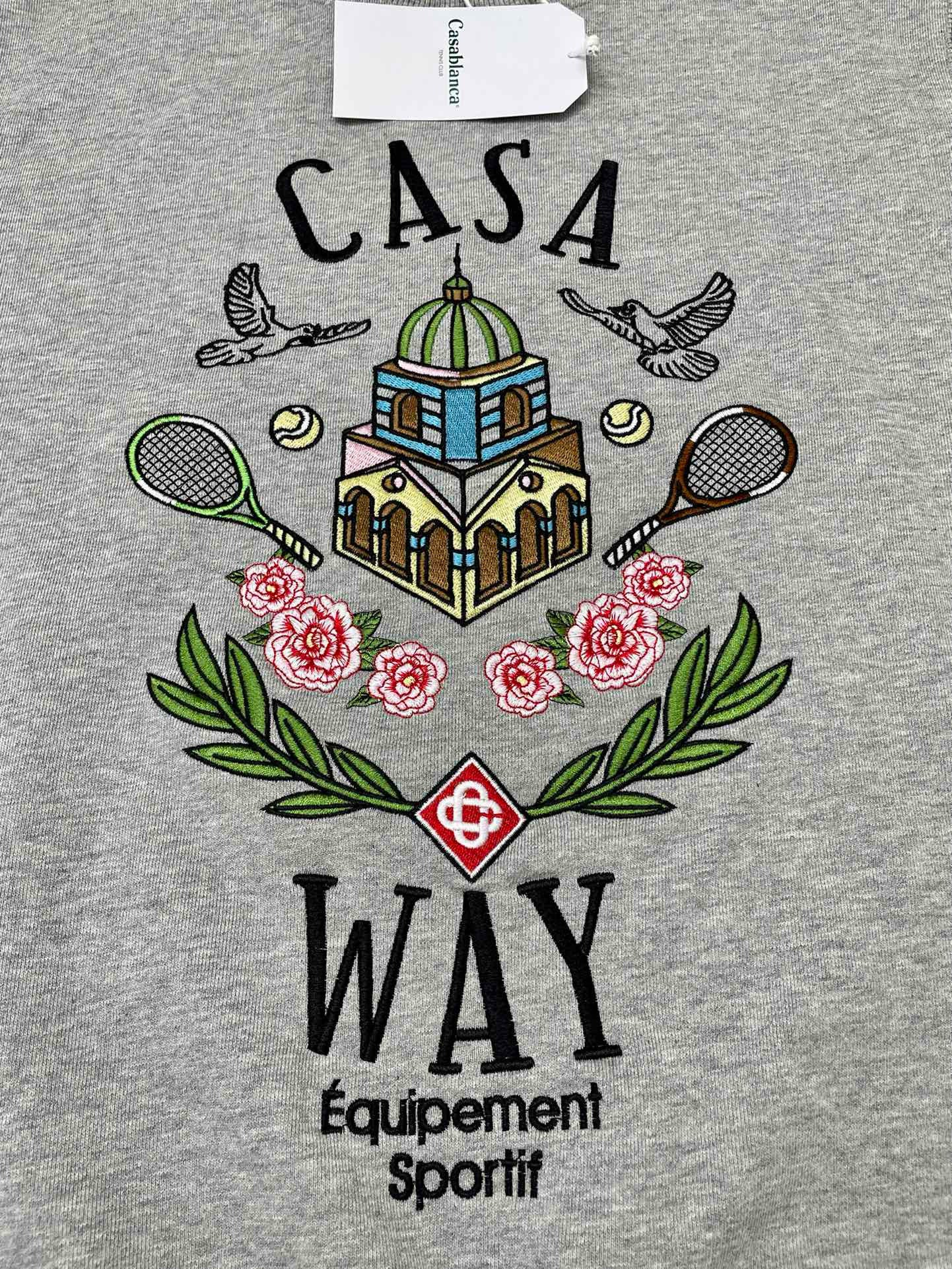 Graues und weißes Sweatshirt