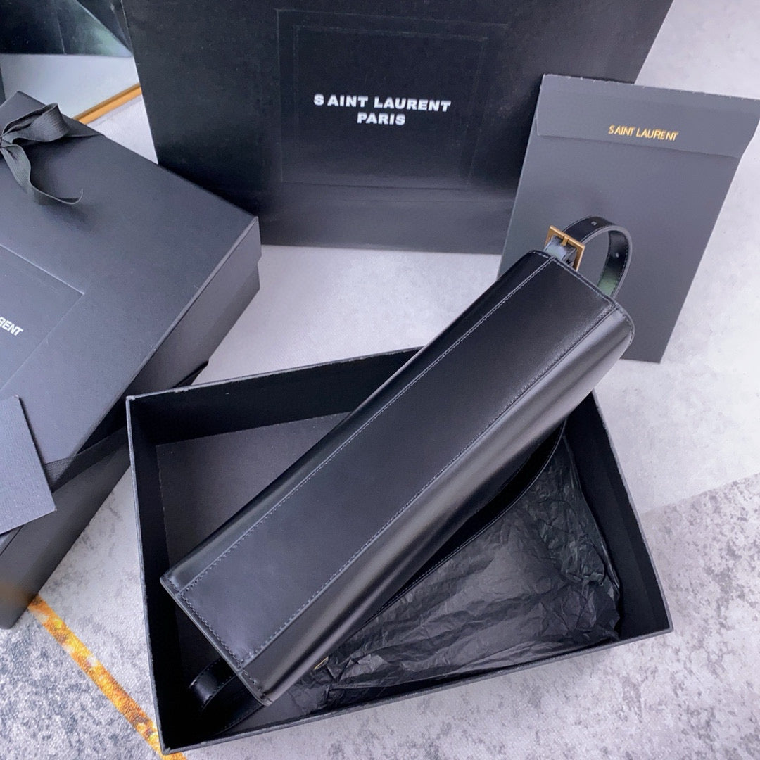 Black Bag - FashionHype.xyz