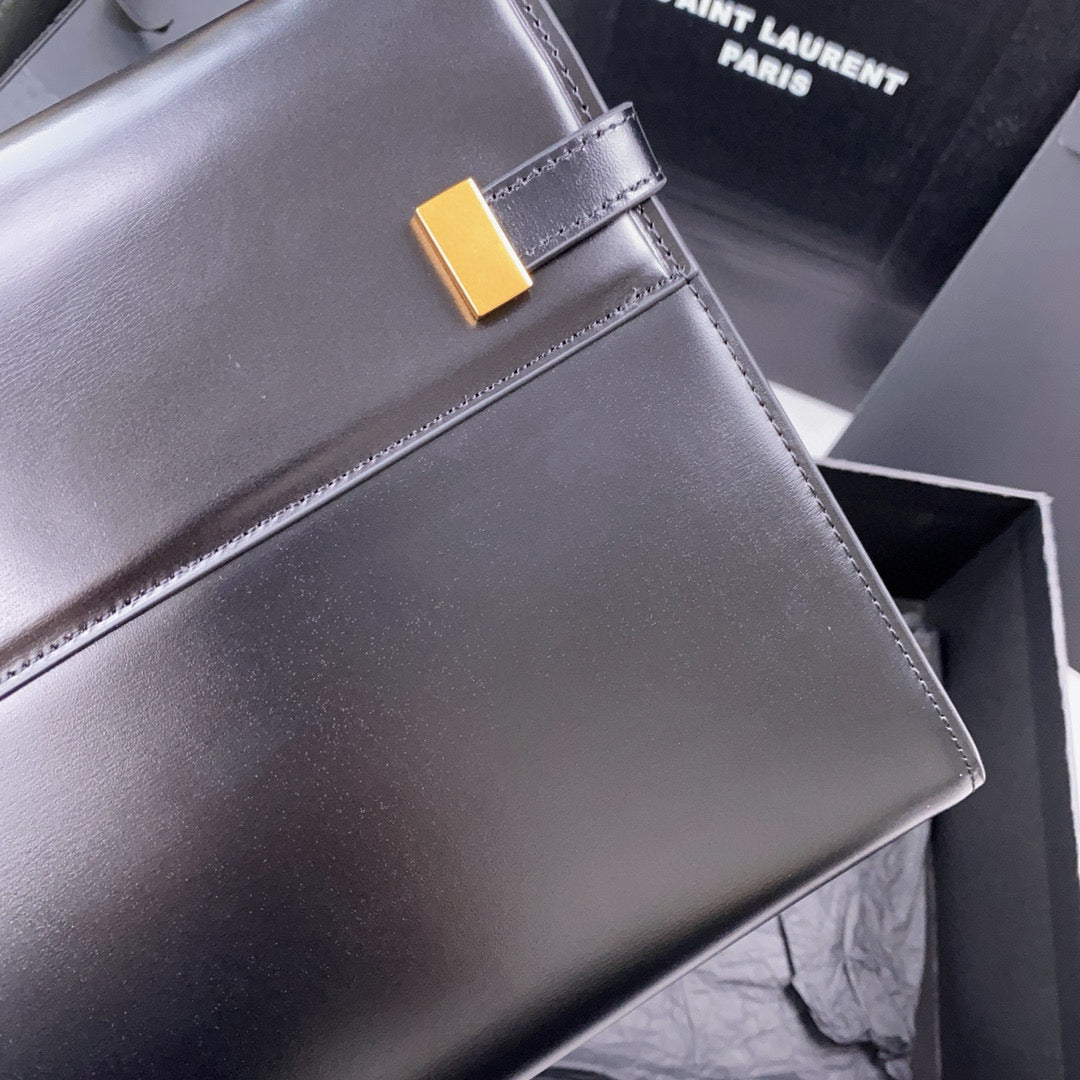 Black Bag - FashionHype.xyz