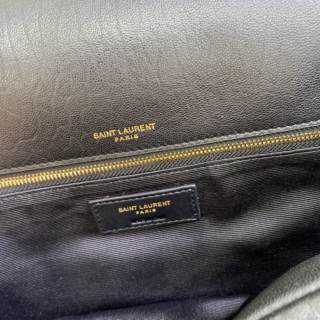 Schwarze Tasche