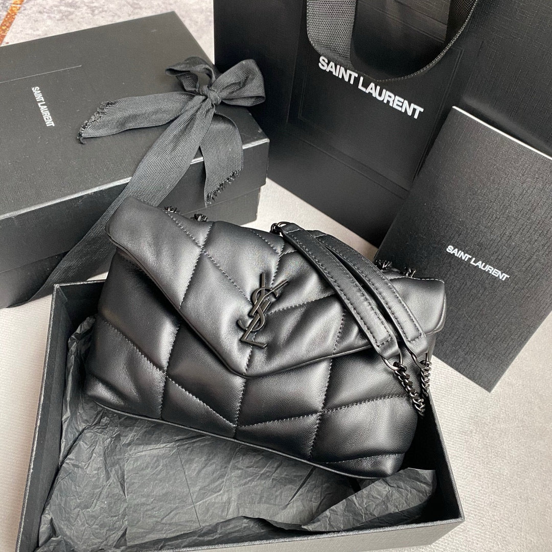 Schwarze Tasche