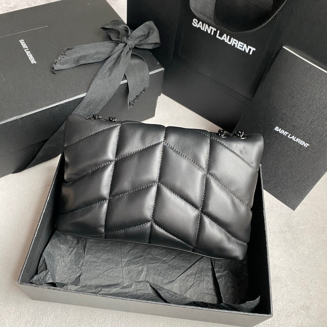 Schwarze Tasche