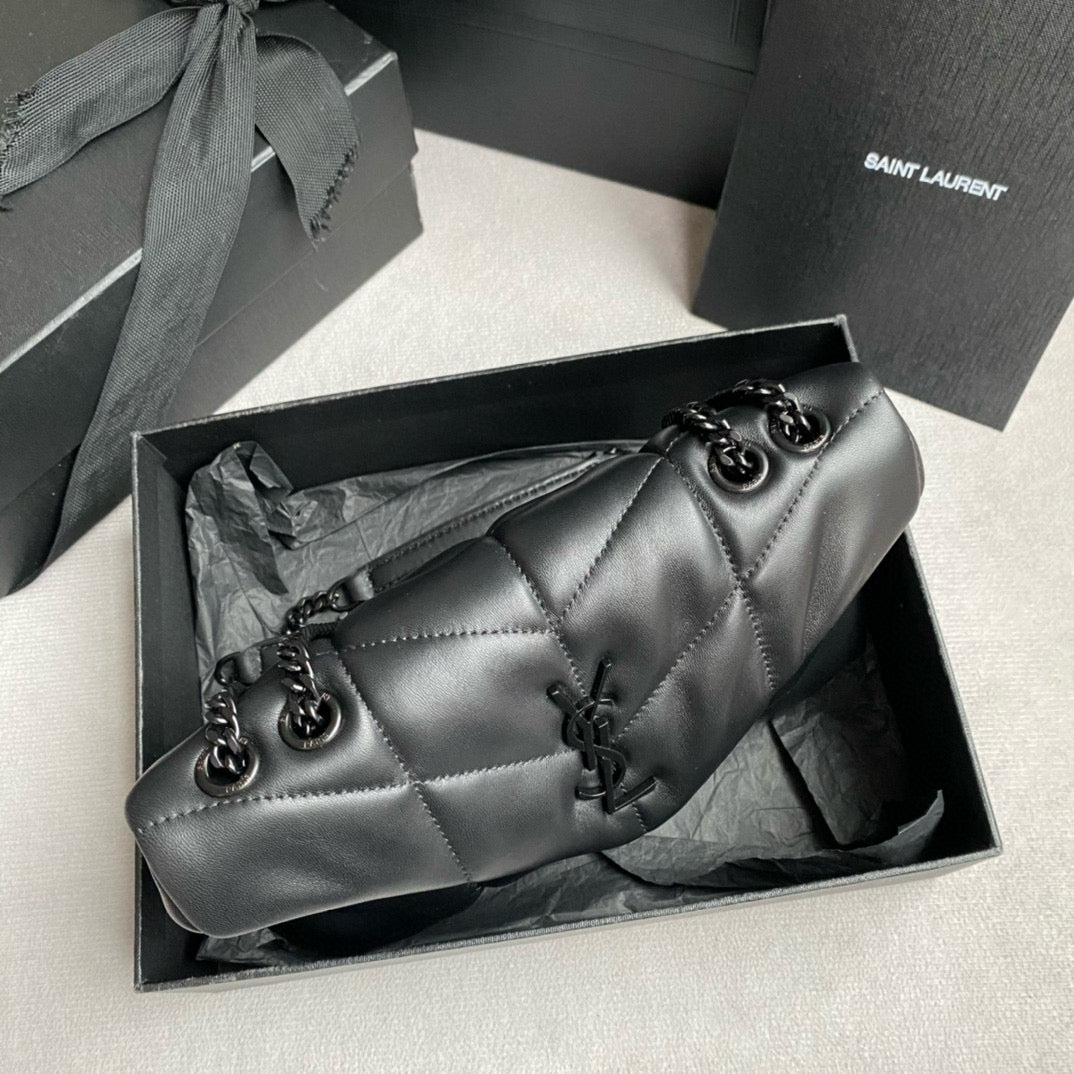 Schwarze Tasche