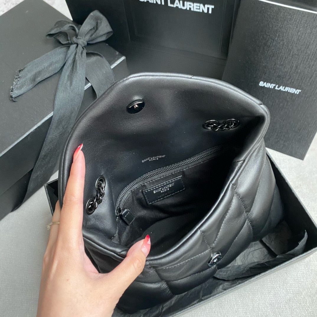 Schwarze Tasche