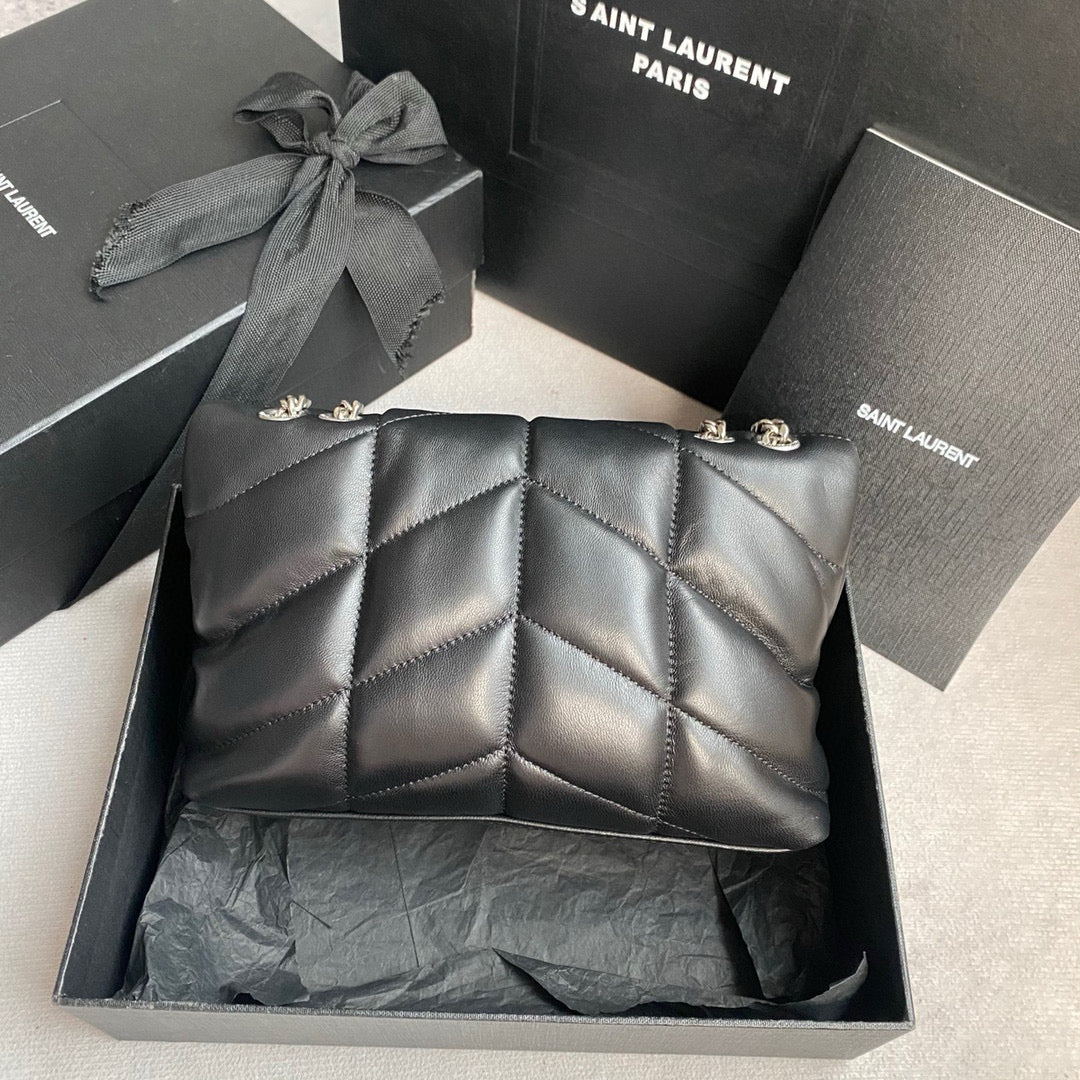Schwarze Tasche