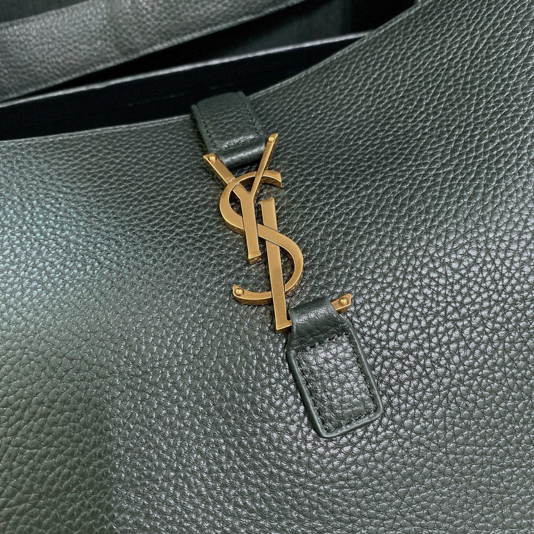 Black Bag - FashionHype.xyz