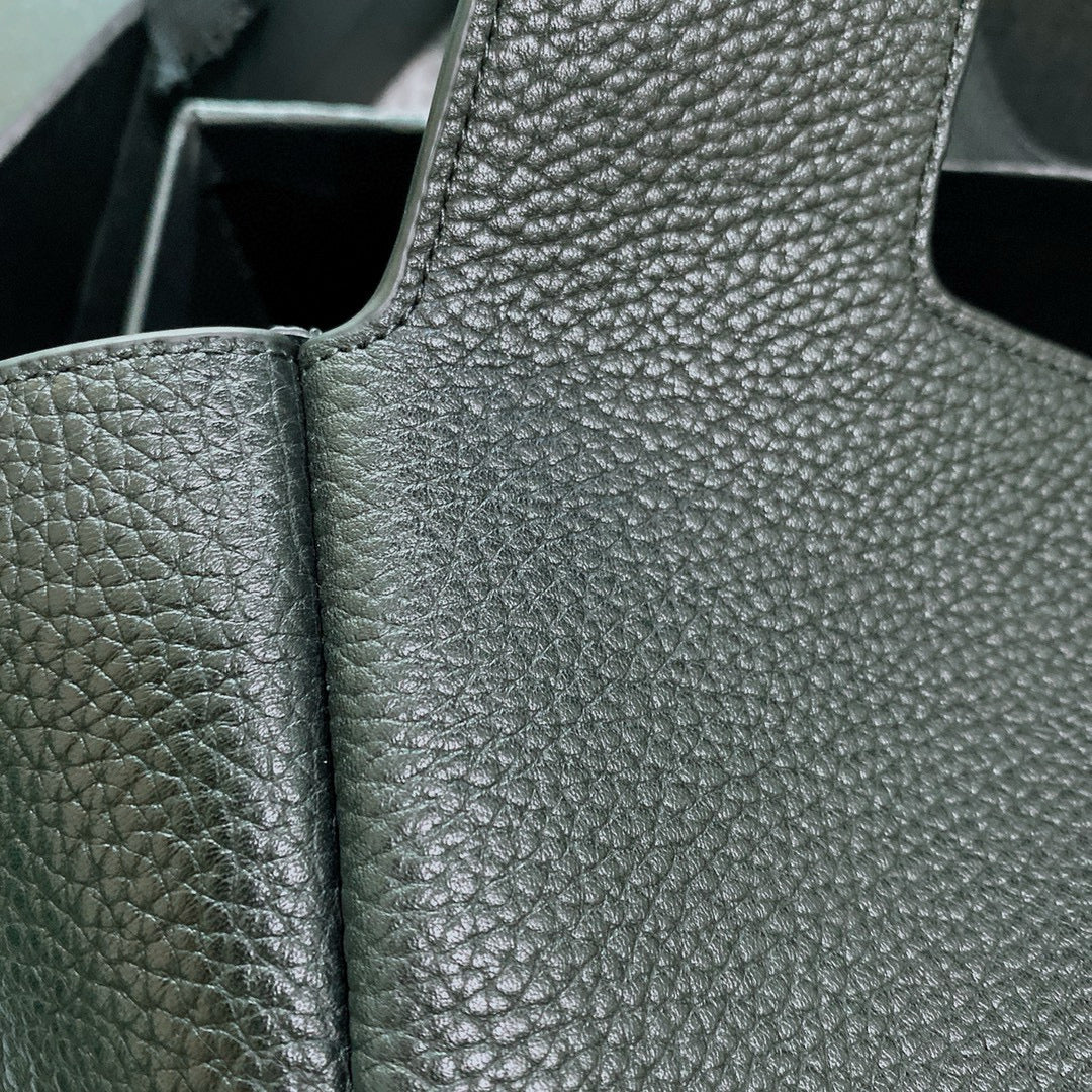Black Bag - FashionHype.xyz