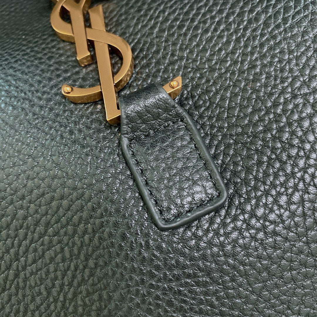 Black Bag - FashionHype.xyz