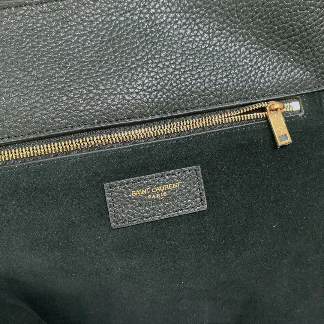 Black Bag - FashionHype.xyz