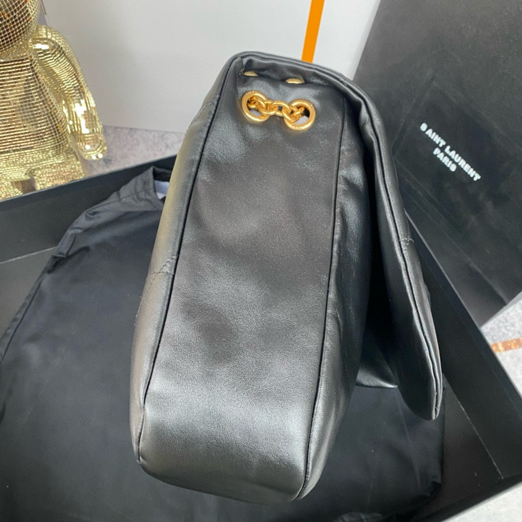 Schwarze Tasche