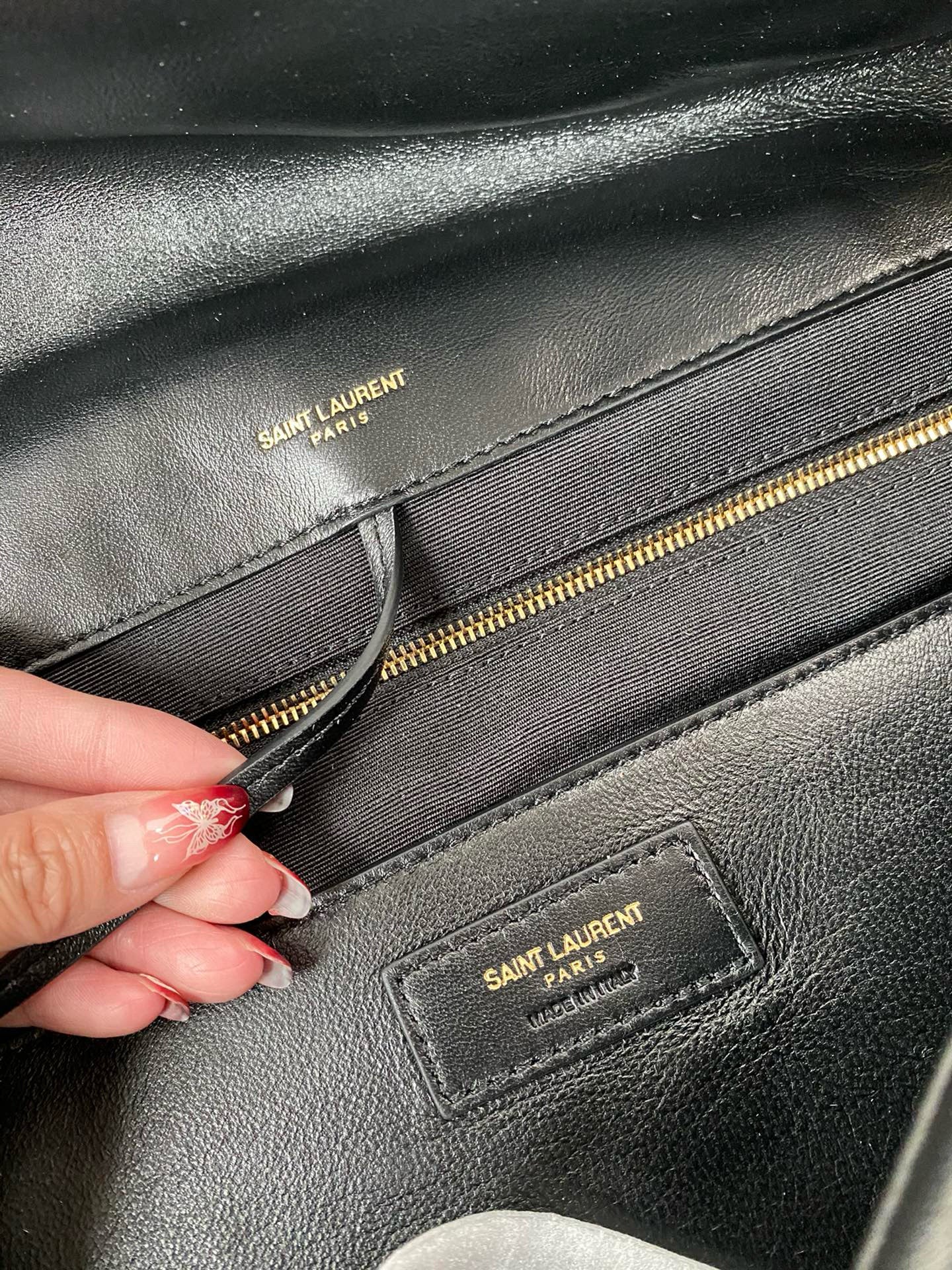 Schwarze Tasche