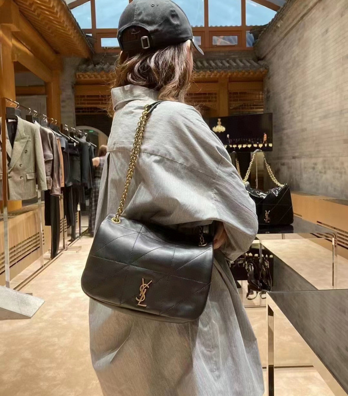 Schwarze Tasche