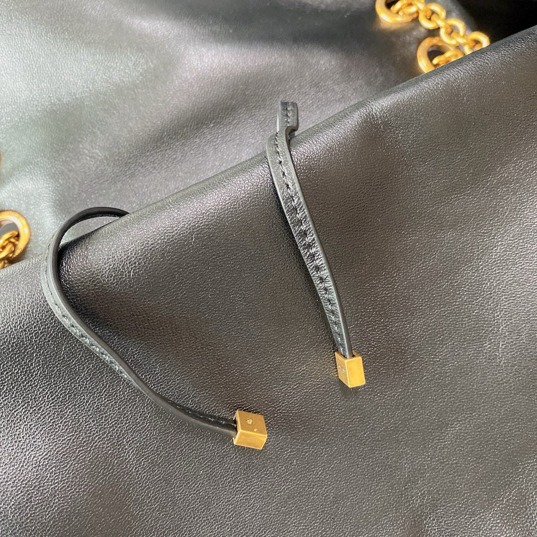 Schwarze Tasche