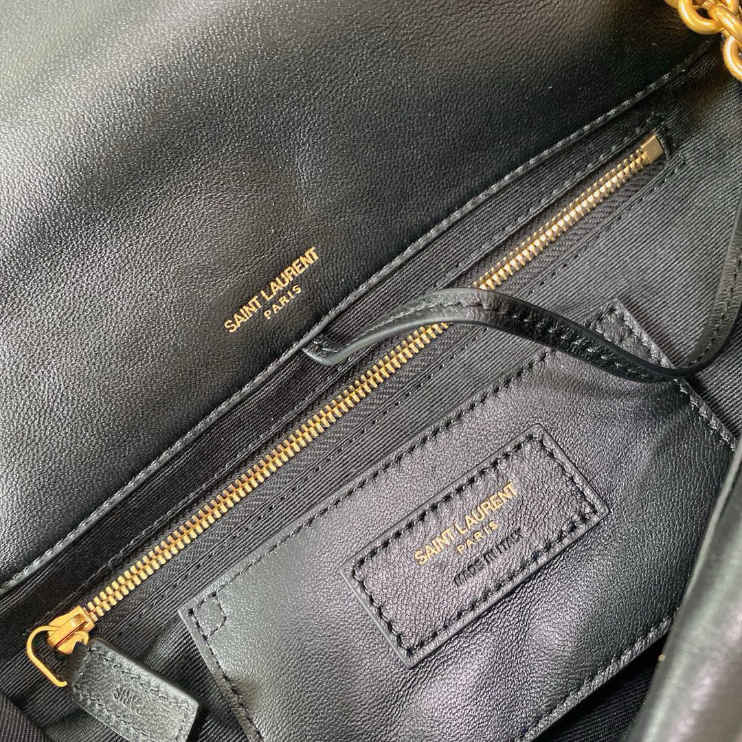 Schwarze Tasche