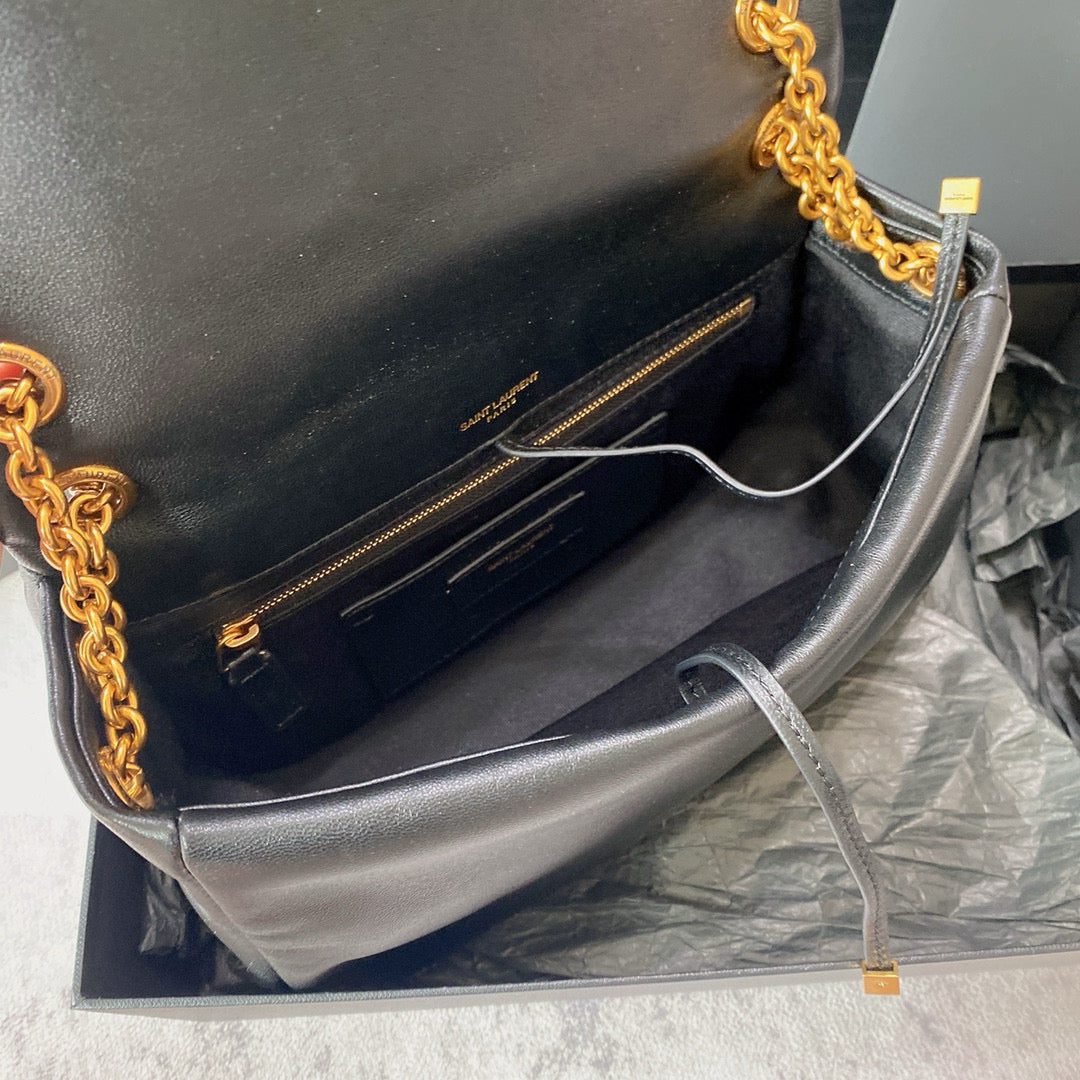 Schwarze Tasche
